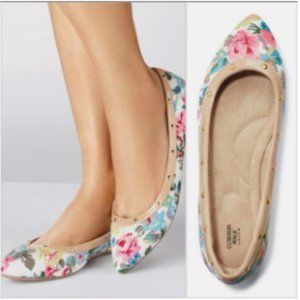 Avon Floral flats size 8/39